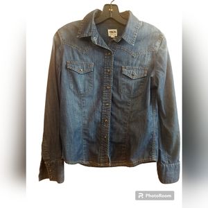 5/$25 Asos size 6 snapfront denim shirt